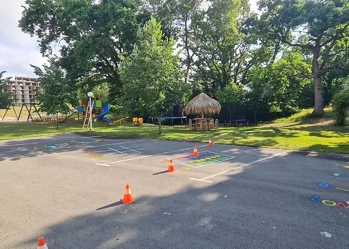 ホテル Char プリモルスコ